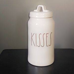 Rae Dunn Kisses Canister